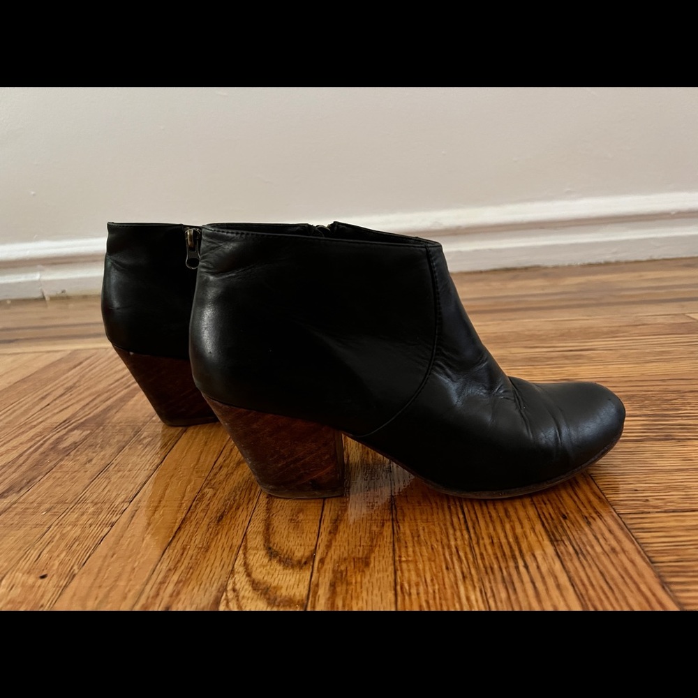 Fortress of Inca wooden heeled booties size 9 (40) made in Peru